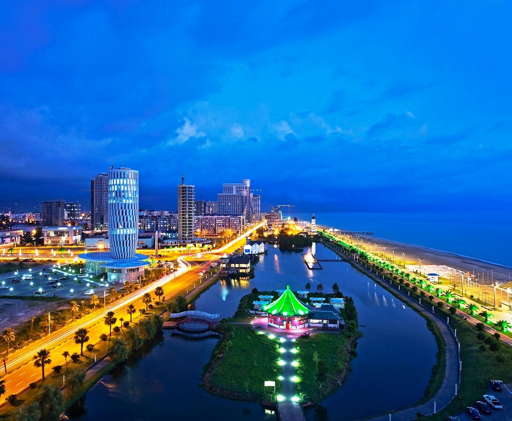 UÇAKLI VAN KARS KARADENİZ BATUM  TURU