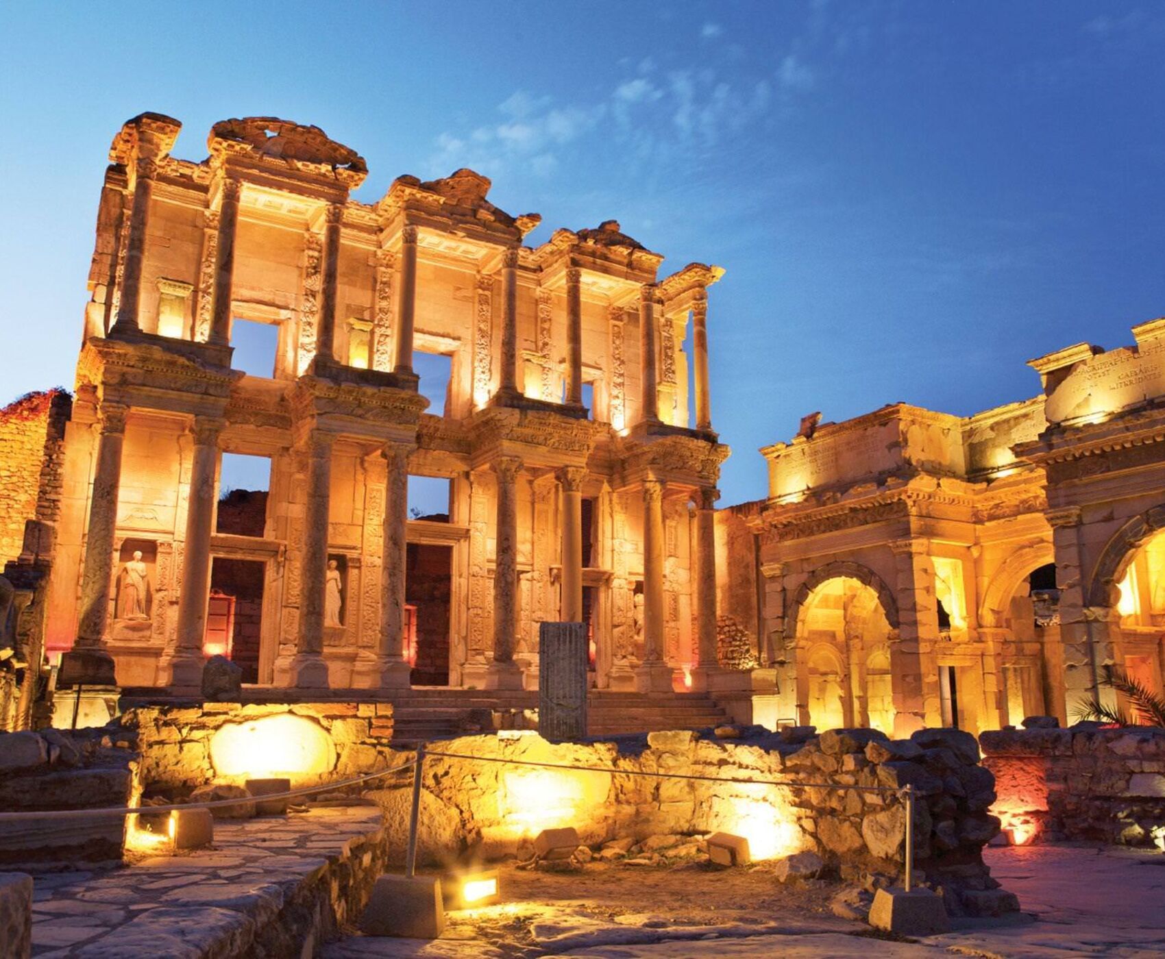 BODRUM - DİDİM - KUŞADASI - İZMİR - ALAÇATI - ÇEŞME - FOÇA - ŞİRİNCE