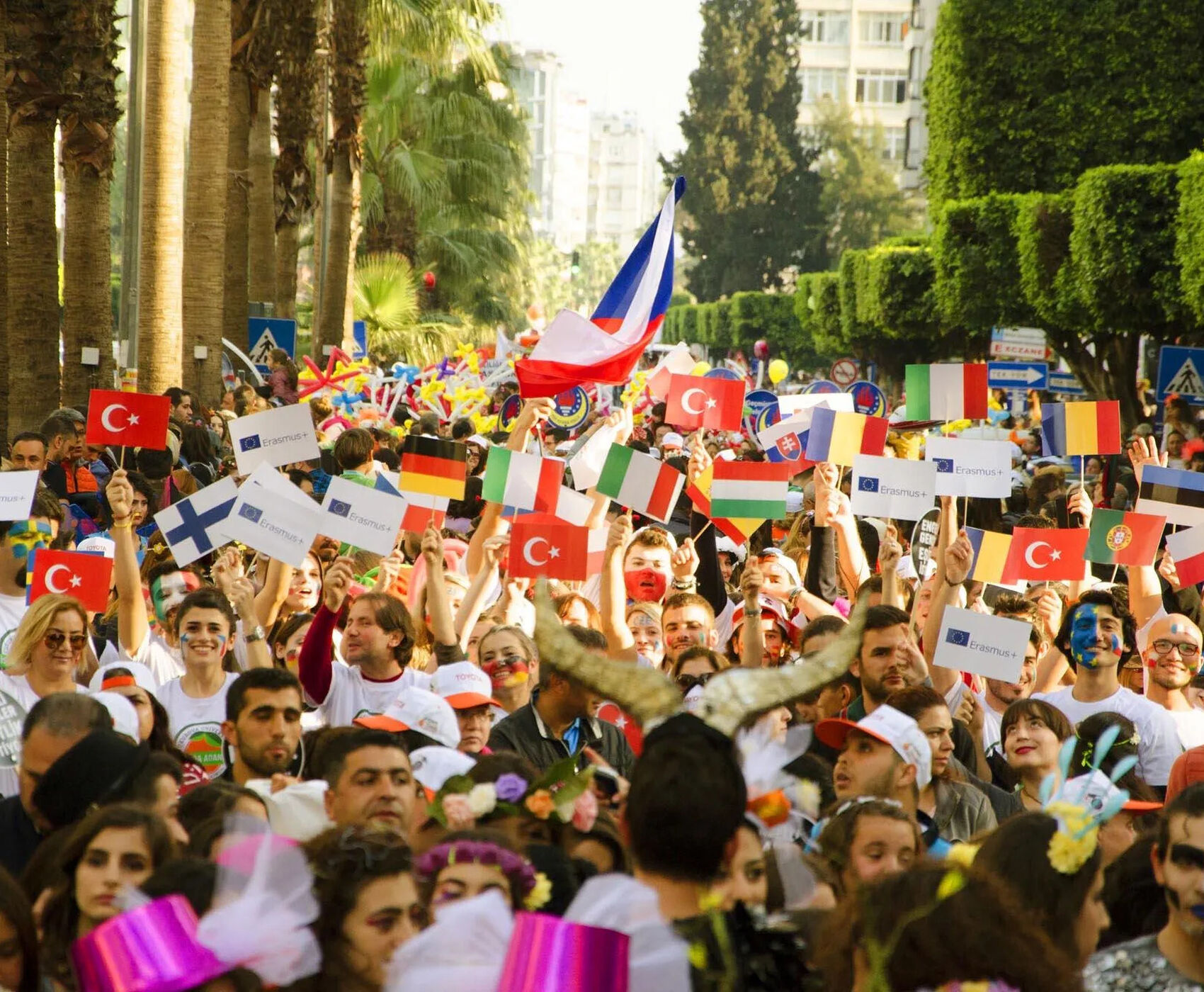 ADANA PORTAKAL ÇİÇEĞİ KARNAVALI