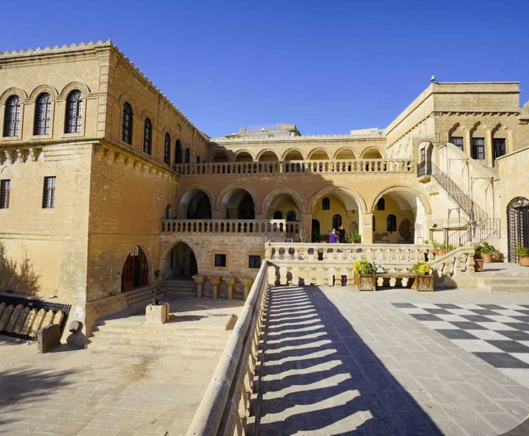 UÇAKLI GAP  İNCİLERİ 