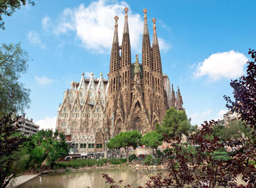 Comfort İspanya & Endülüs Turu PEGASUS Hava Yolları ile 7 Gece Ekstra Turlar Dahil MAD-BCN 2026 Dönemi