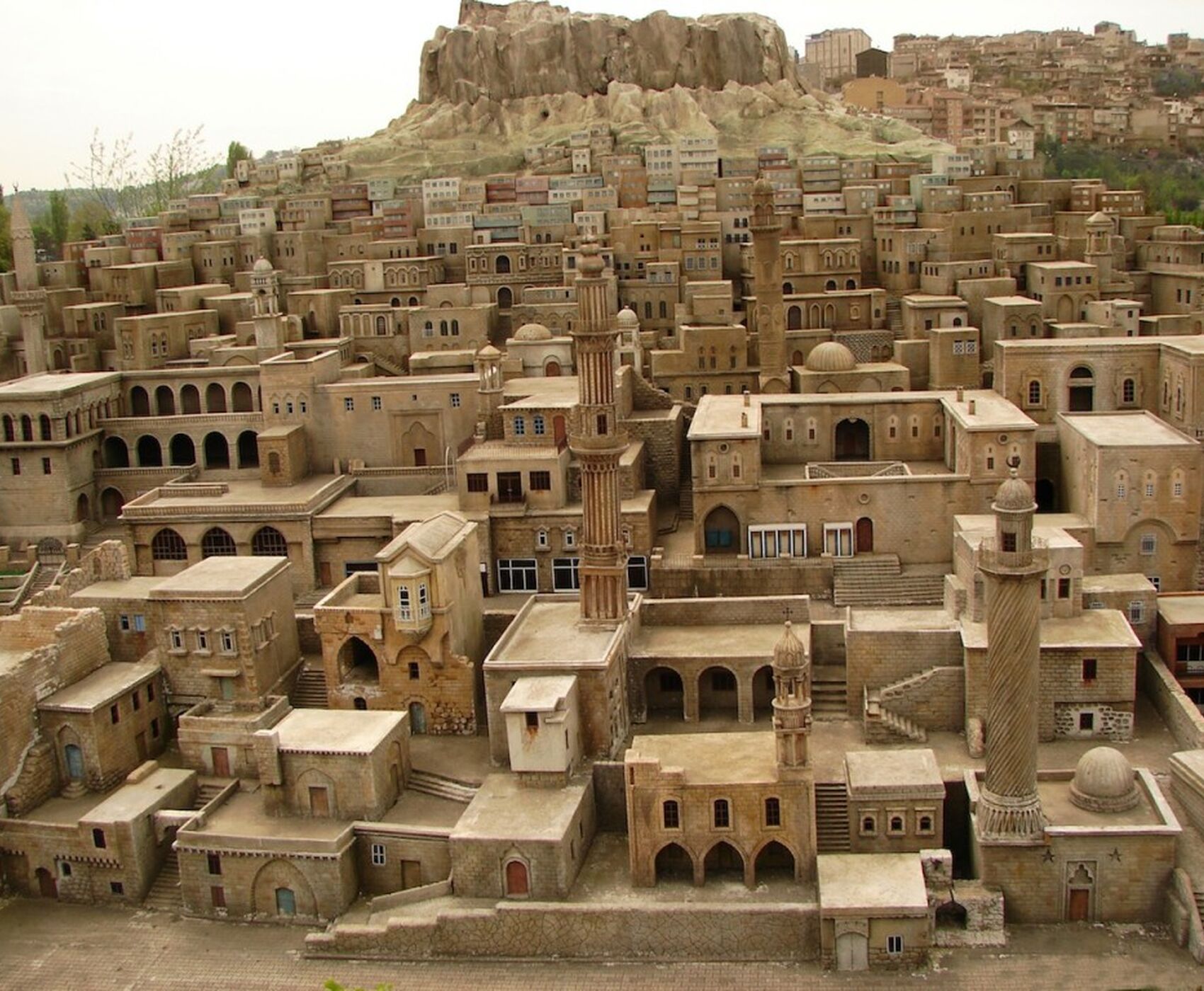 UÇAKLI  MARDİN - MİDYAT TURU