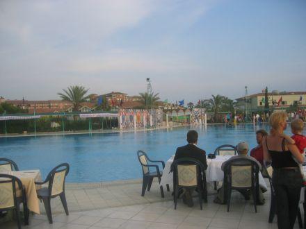 MAJESTY PALM BEACH HOTEL