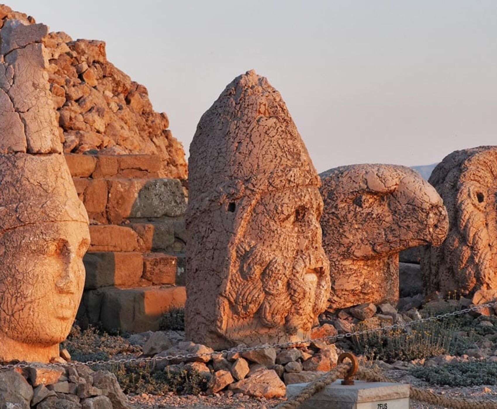 UÇAKLI DİYARBAKIR MARDİN GÖBEKLİTEPE NEMRUT GAZİANTEP